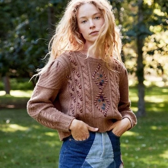 Loveshackfancy- Brown Cable Knit Floral Embroidery Sweater - Picture 1 of 2